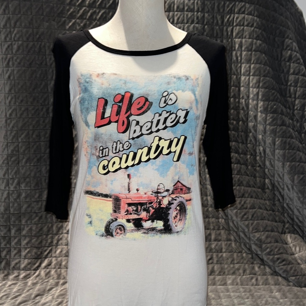 Life is better in the country 3/4 sleeve blouse.